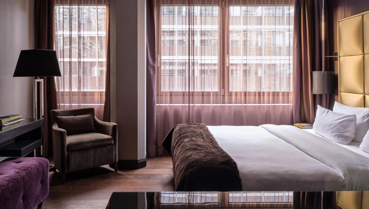 Roomers, Frankfurt, A Member Of Design Hotels Frankfurt am Main Exterior photo A bedroom at the hotel