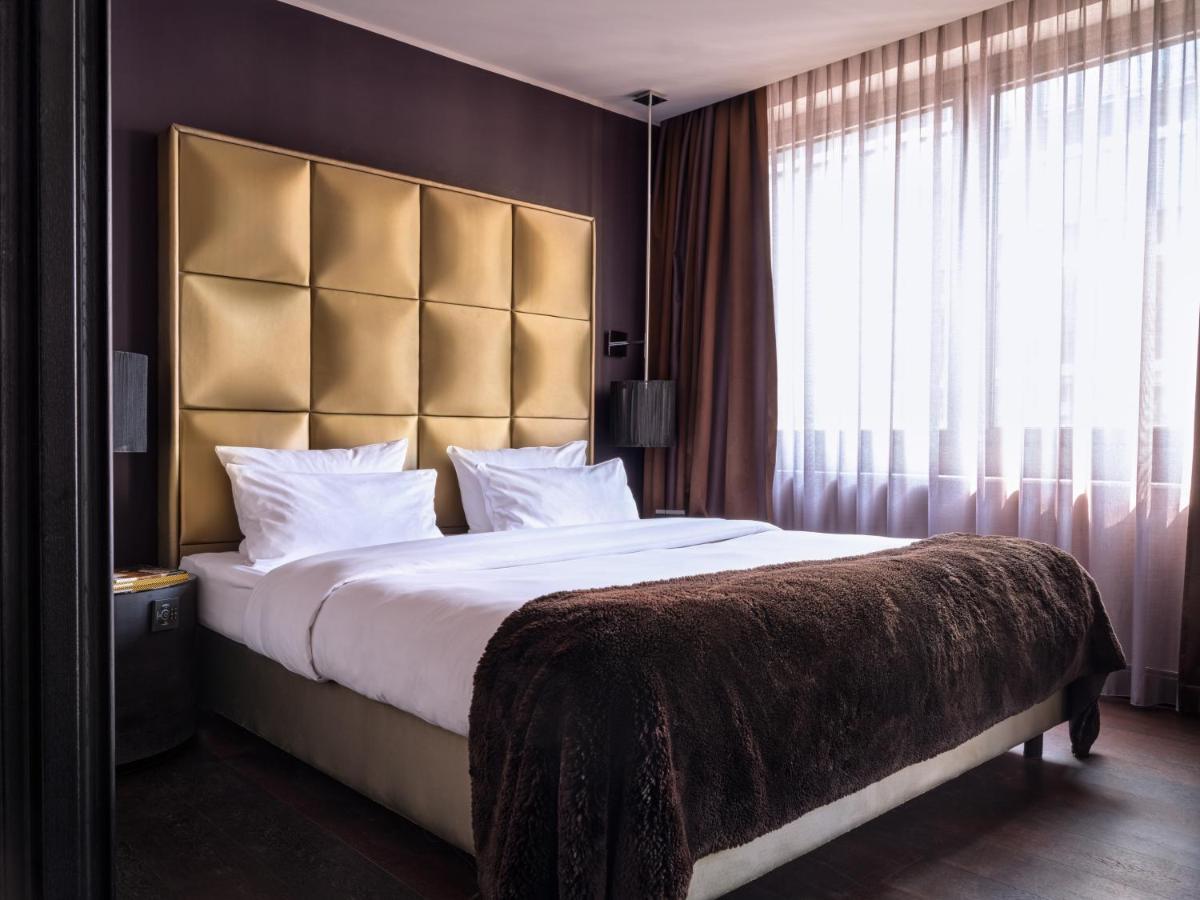 Roomers, Frankfurt, A Member Of Design Hotels Frankfurt am Main Exterior photo A room at the hotel