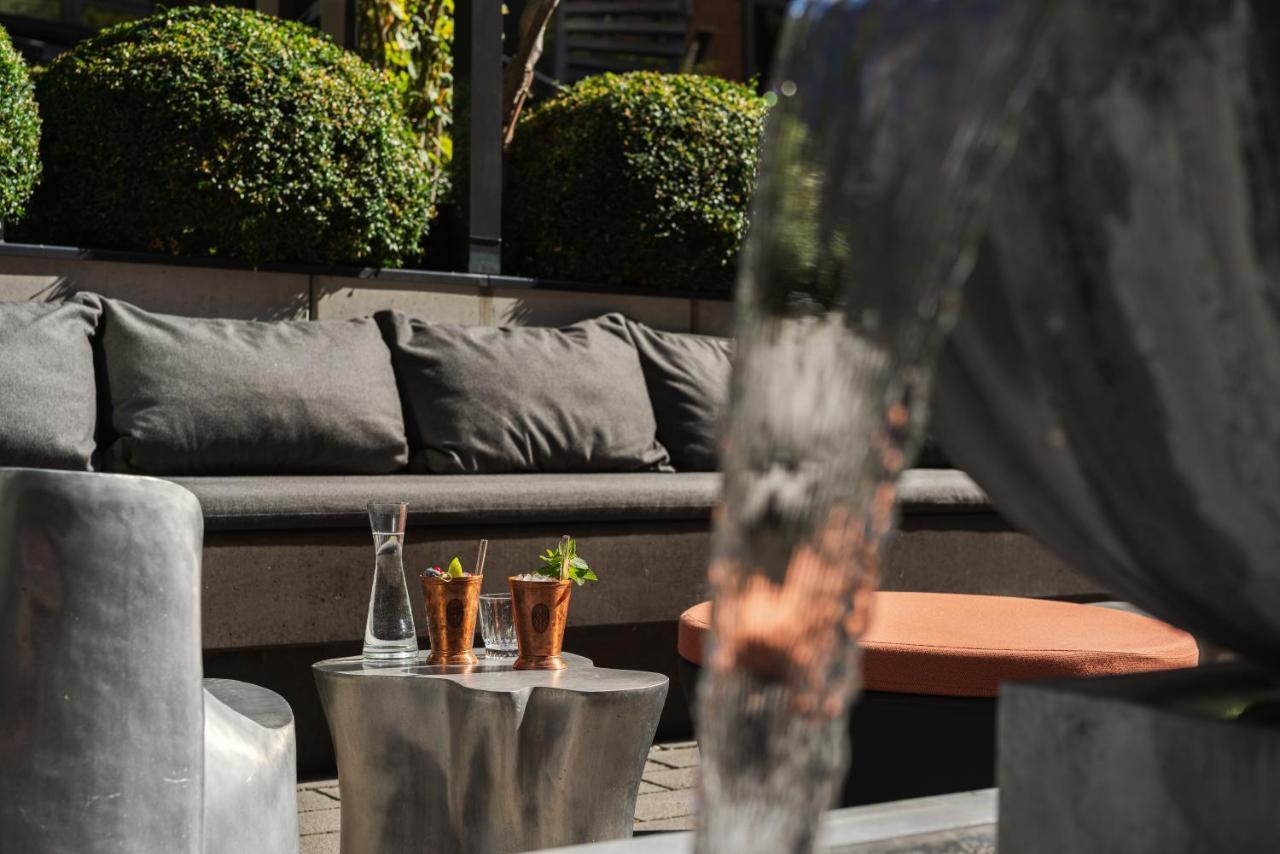 Roomers, Frankfurt, A Member Of Design Hotels Frankfurt am Main Exterior photo The Terrace at The Standard East Village