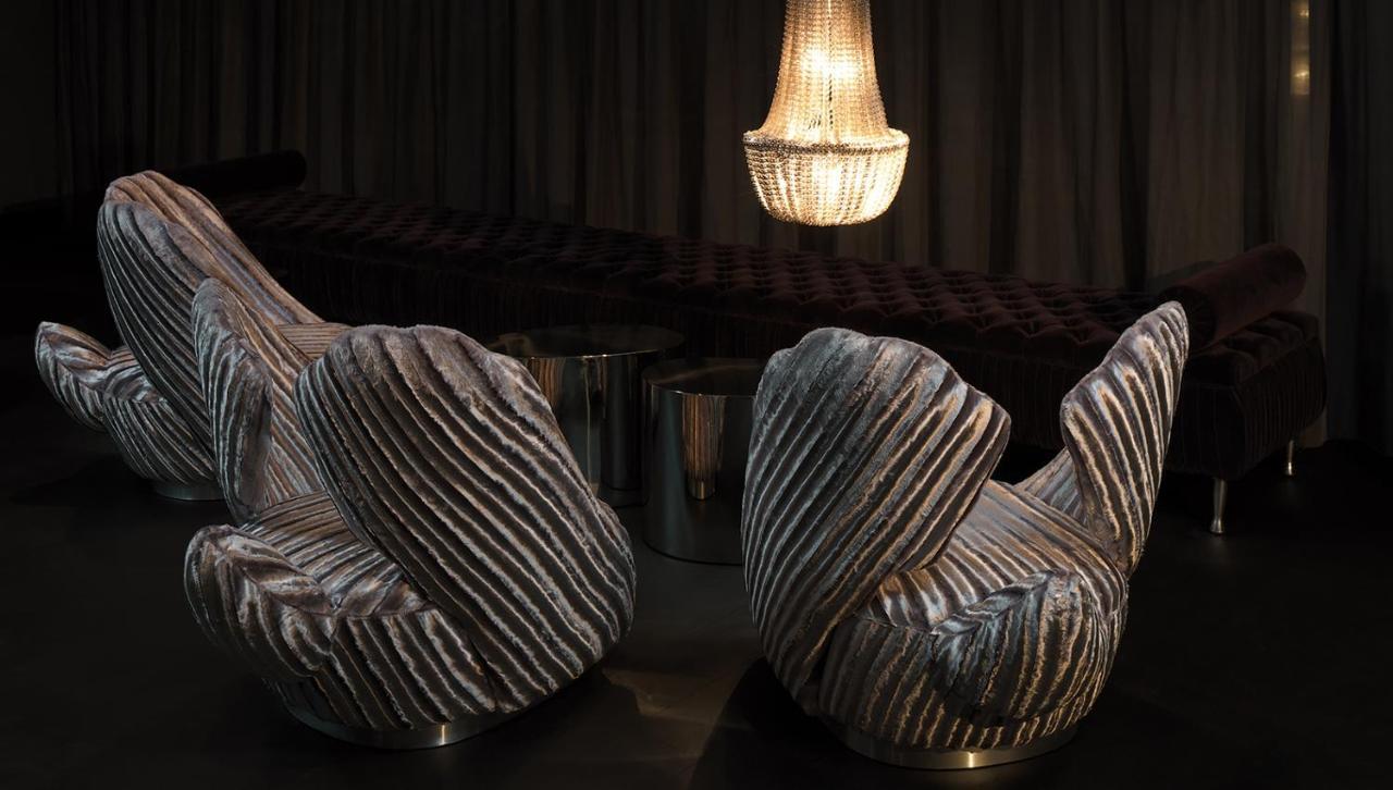 Roomers, Frankfurt, A Member Of Design Hotels Frankfurt am Main Exterior photo Swan chair