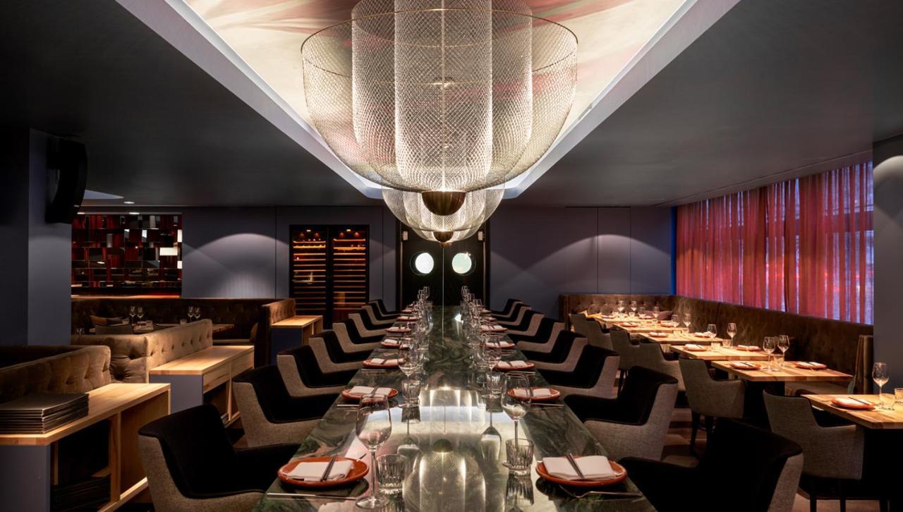 Roomers, Frankfurt, A Member Of Design Hotels Frankfurt am Main Exterior photo Interior of the restaurant